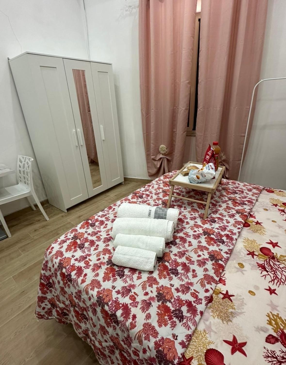 לינה וארוחת בוקר נאפולי Angolo Paradiso מראה חיצוני תמונה